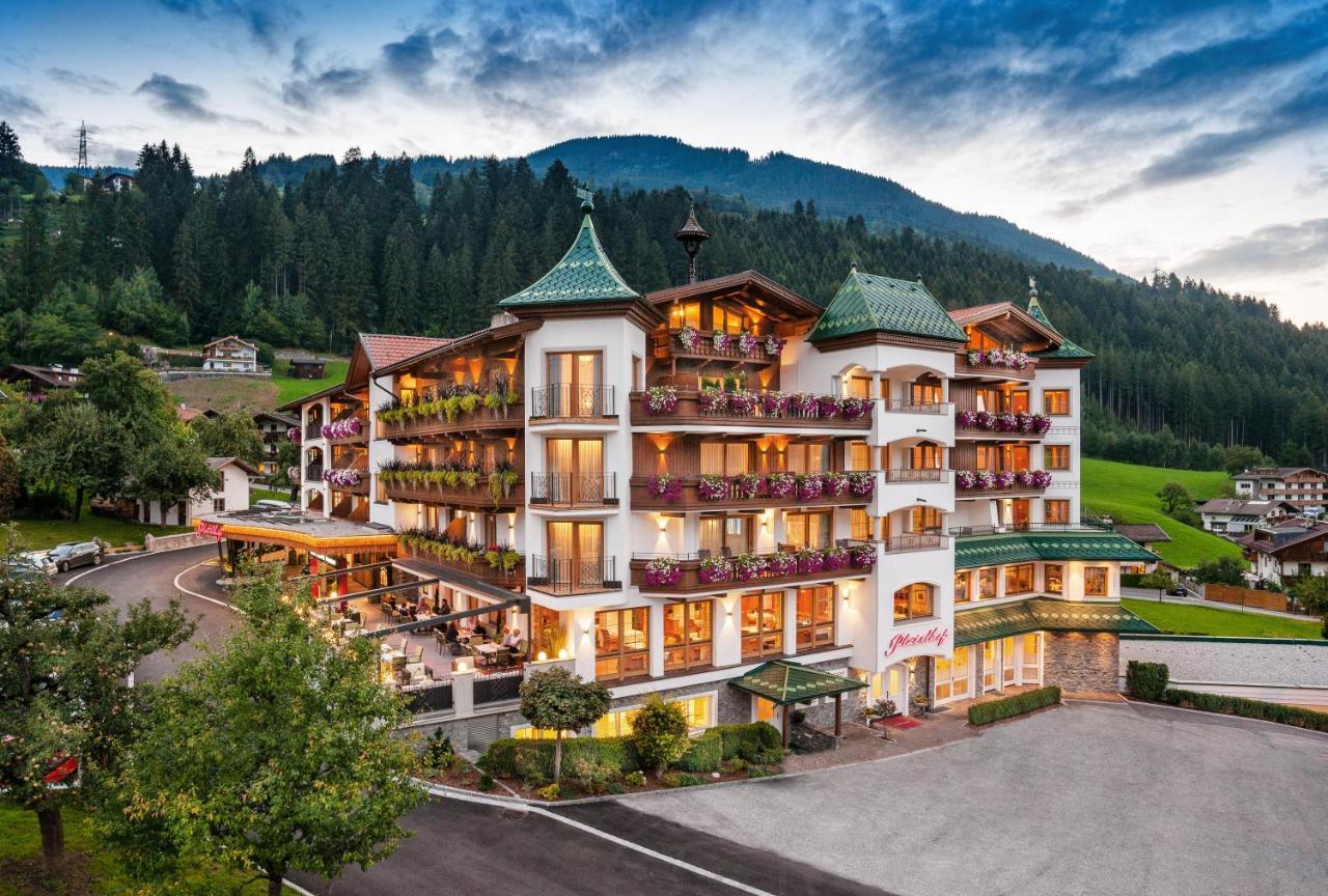 Platzlhof - Mein Hotel Im Zillertal Ried im Zillertal Eksteriør billede